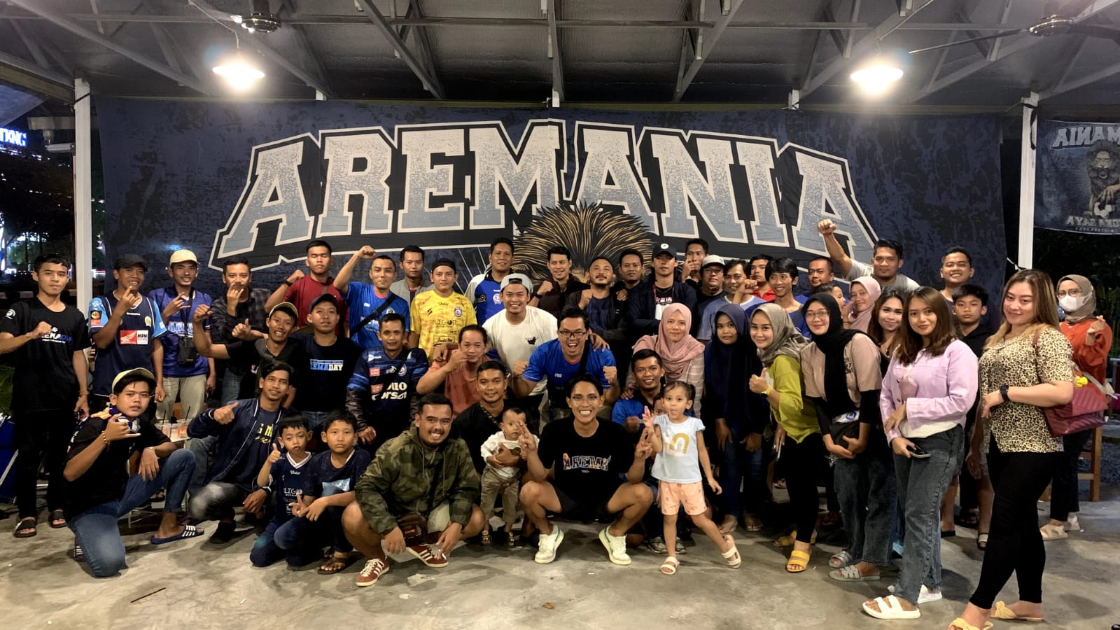 Aremania Palangka Raya Berduka Atas Insiden Kanjuruan Yang Tewaskan Ratusan Orang
